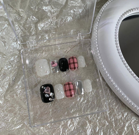 Chic Contrast Plaid - Le Nail NYC -