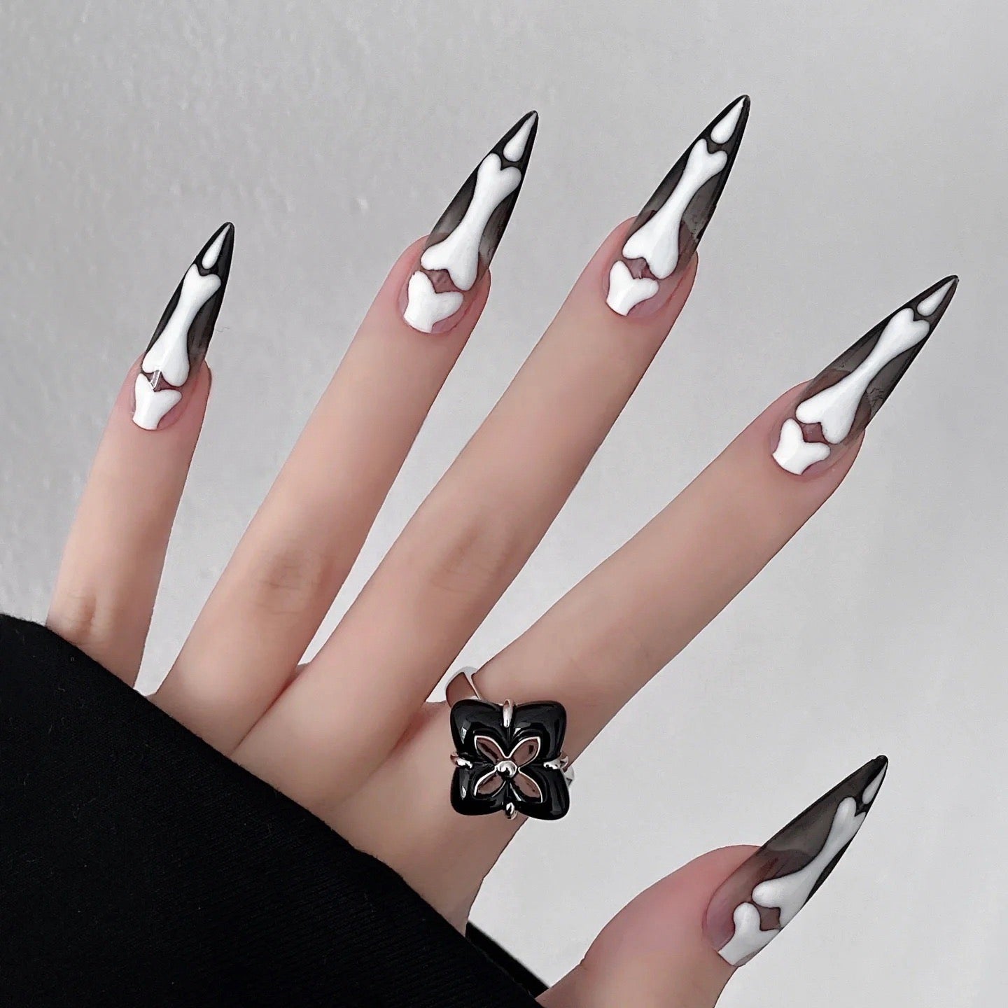 Skeleton Chiller - Le Nail NYC -