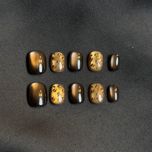 Short Round Leopard Print Cateye Glitter Dark Amber Ombre Press-on Nails Iridescent Brown Dark Short Nails for Cool Winter Look
