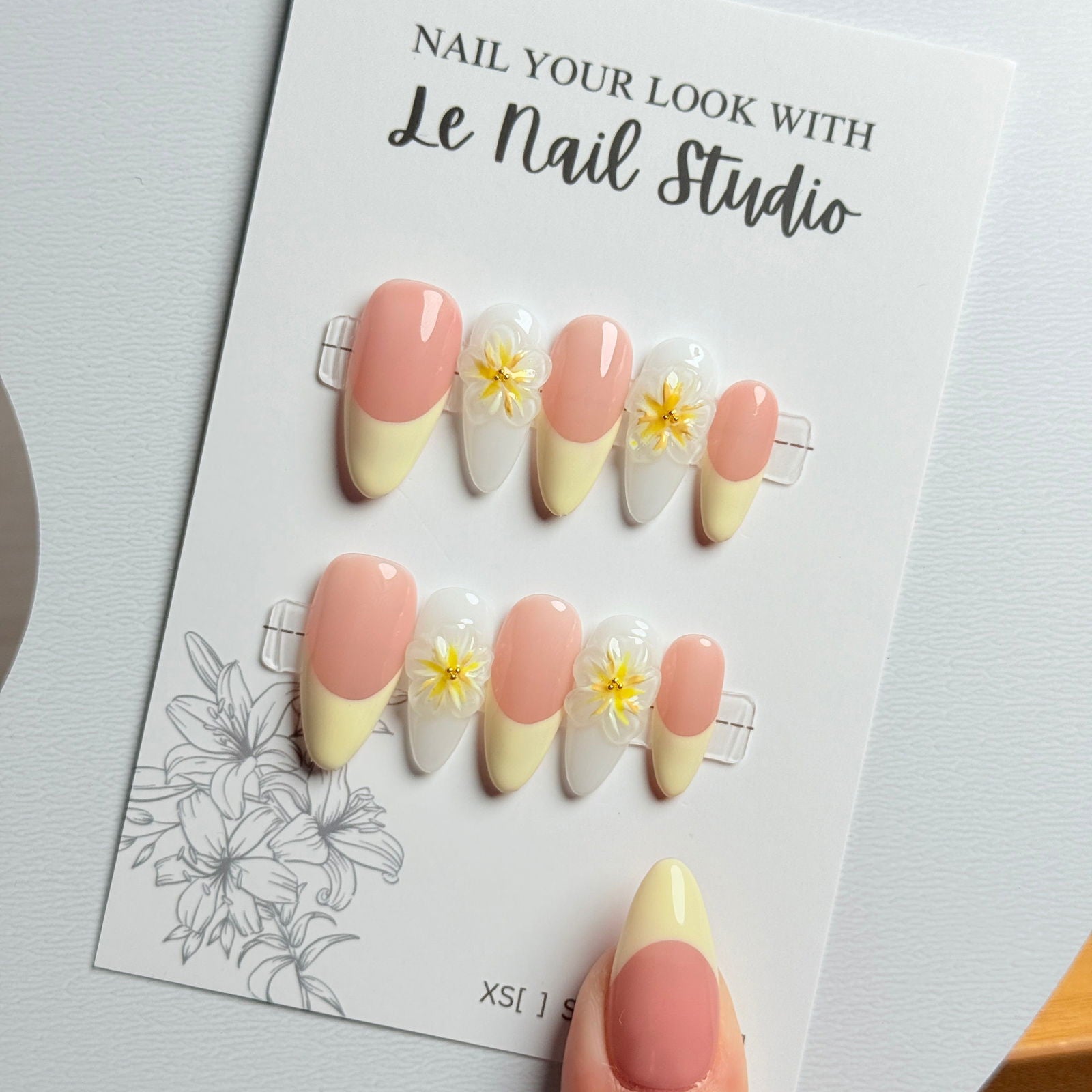 Cozy Chic - Le Nail NYC - 
