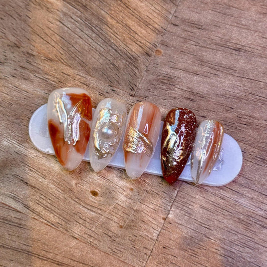 Earthy Elegance Press-On Nail Set - Luxurious Brown Marble, Shimmering Gold Foil, Pearl Accents, and Glitter for a Sophisticated Look