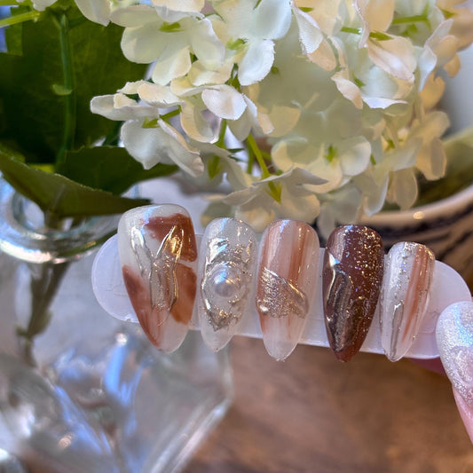 Earthy Elegance Press-On Nail Set - Luxurious Brown Marble, Shimmering Gold Foil, Pearl Accents, and Glitter for a Sophisticated Look
