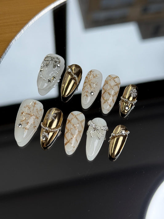 Gilded Elegant Almond-Shaped Gold and White Nail Set: Luxurious Glitter Accents and Rhinestone  for a Sophisticated Glam Look