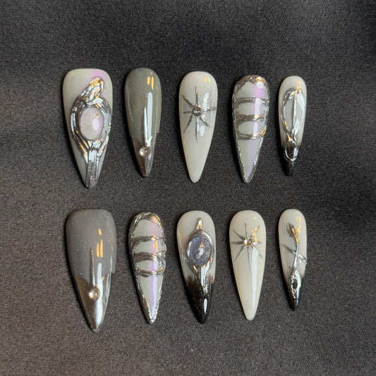 Mystique Midnight Elegent Silver Metallic Press-on Nail Set Stiletto Long Bold Sophisticated Design Striking Chrome Nail Intricate Handmade